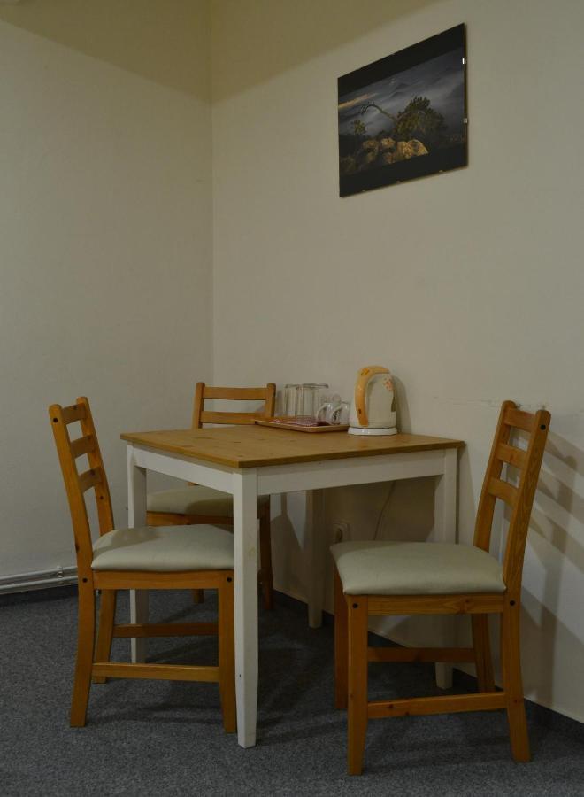 Hostel Na Skrivance Decin