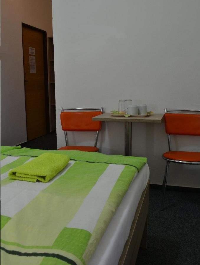 Na Skrivance Hostel Decin