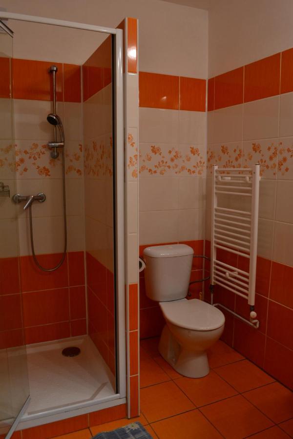 Hostel Na Skrivance Decin