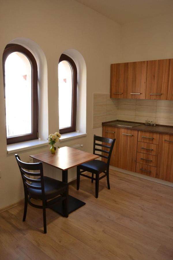 Hostel Na Skrivance Decin