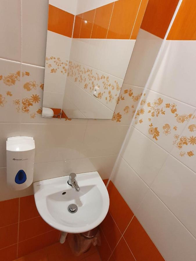 Hostel Na Skrivance
