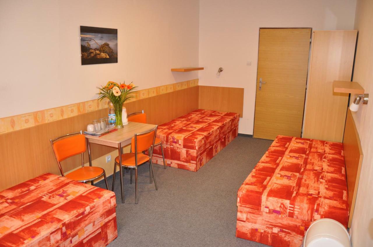 Na Skrivance Hostel Decin
